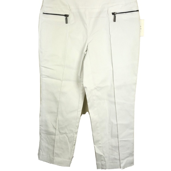 Style & Co. Pants - Style Co Comfort Waist Capri Zipper White PP